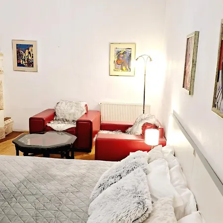 Appartement Ada Old Town 6 *